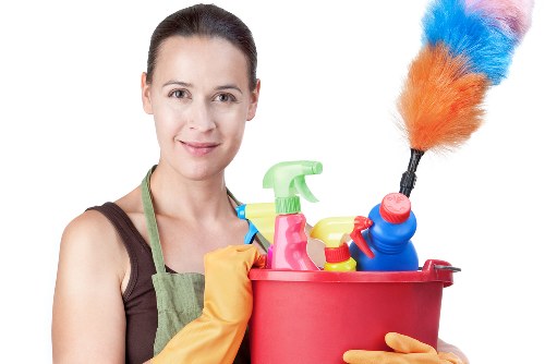 Short-let cleaning for a guest-ready apartment in W6